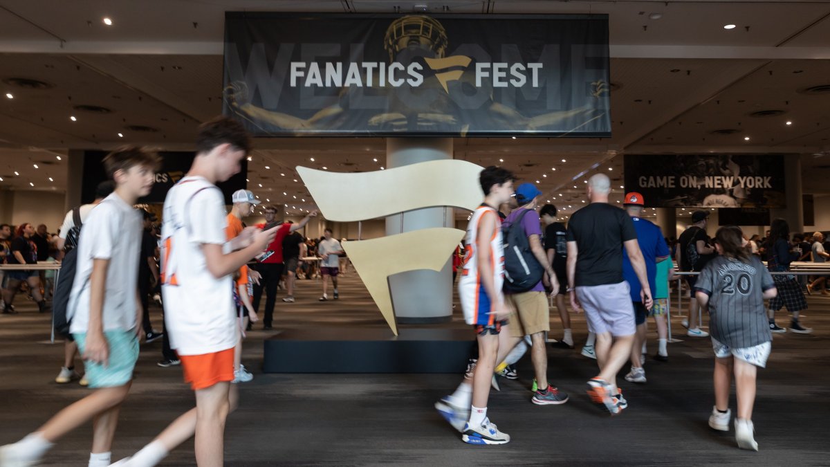 Fanatics Fest 2026: Dates & Details for NYC’s Sports & Collectibles Event