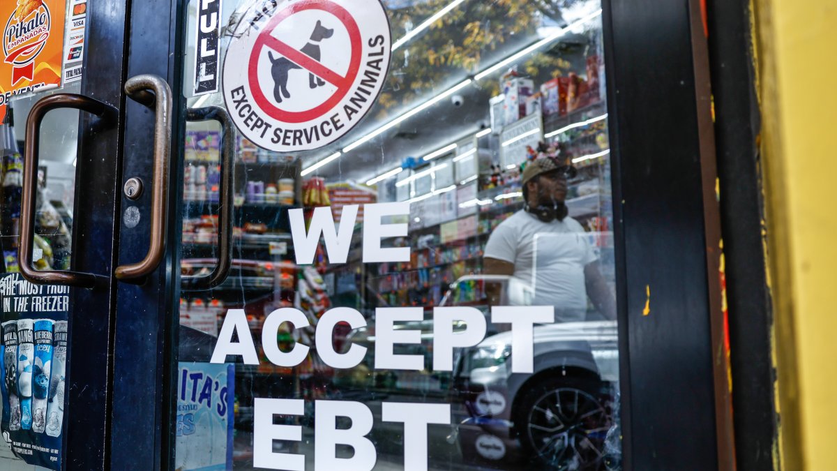 New York Declares Emergency Allocating $65M to Food Aid Amid Federal Shutdown