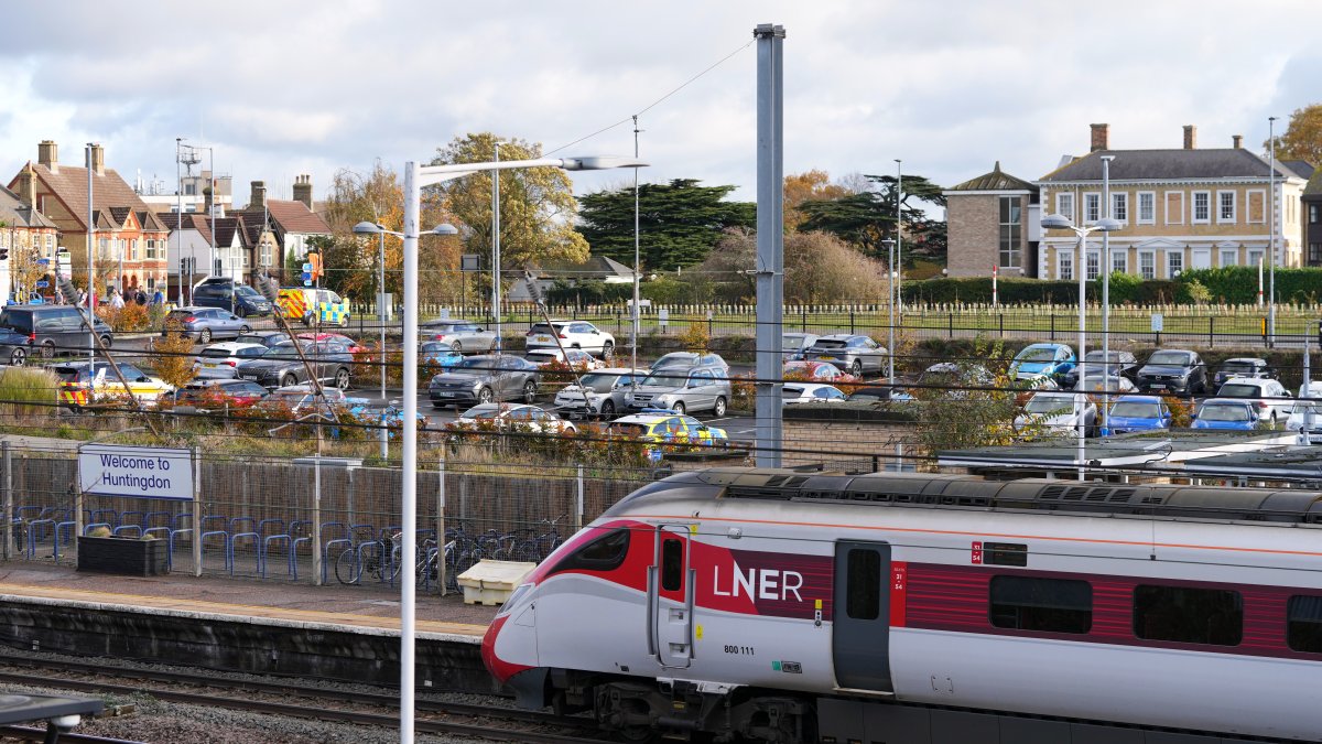 Man charged with attempted murder over train stabbing in London – NBC ...