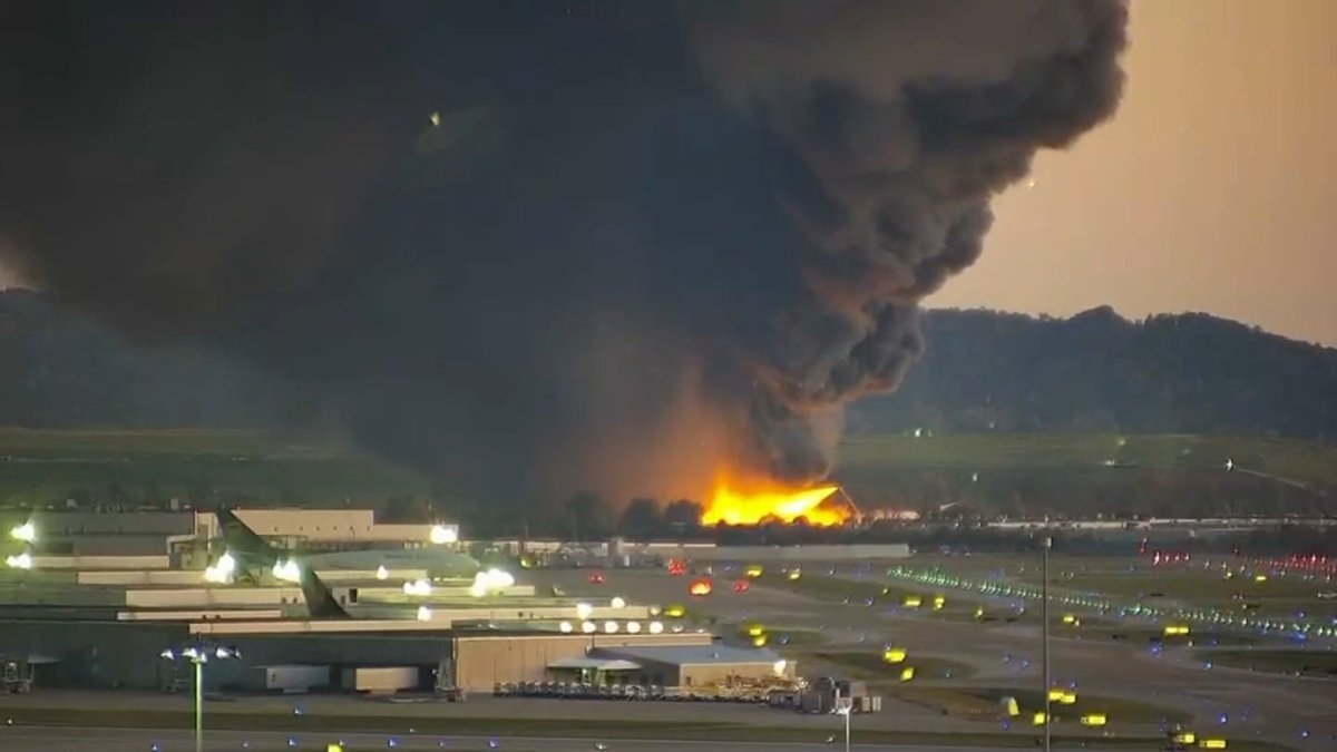 At least 9 dead after UPS plane crashes during takeoff at Louisville airport