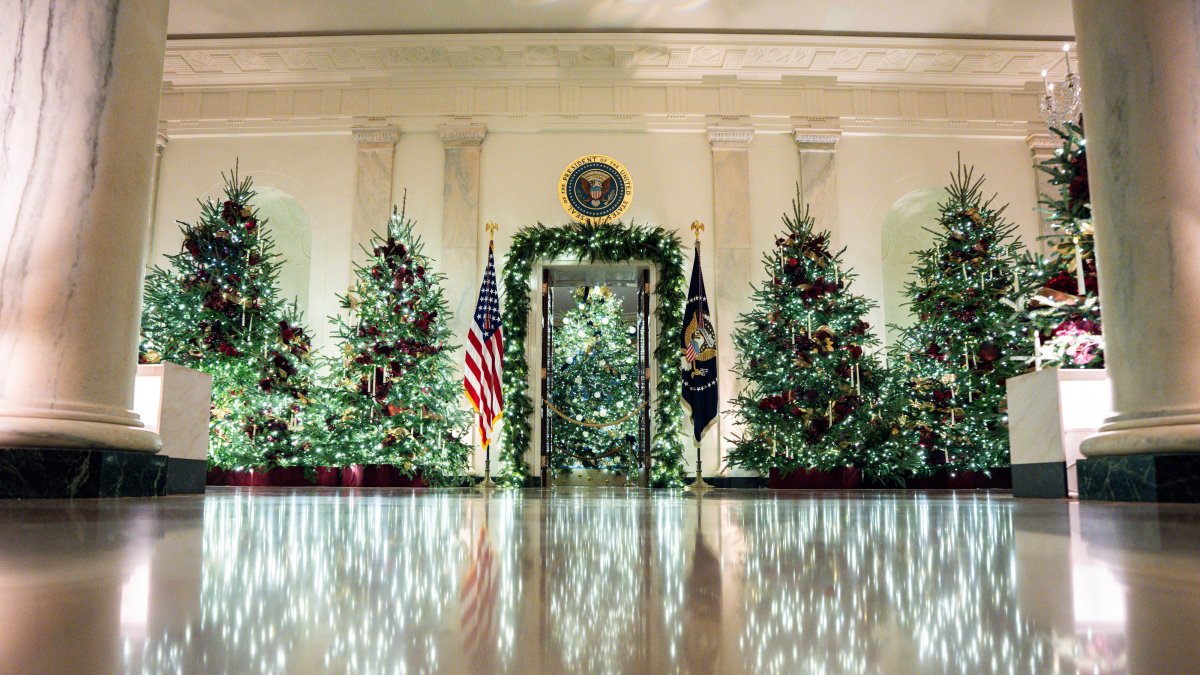 Melania Trump reveals White House holiday decorations and theme – NBC ...
