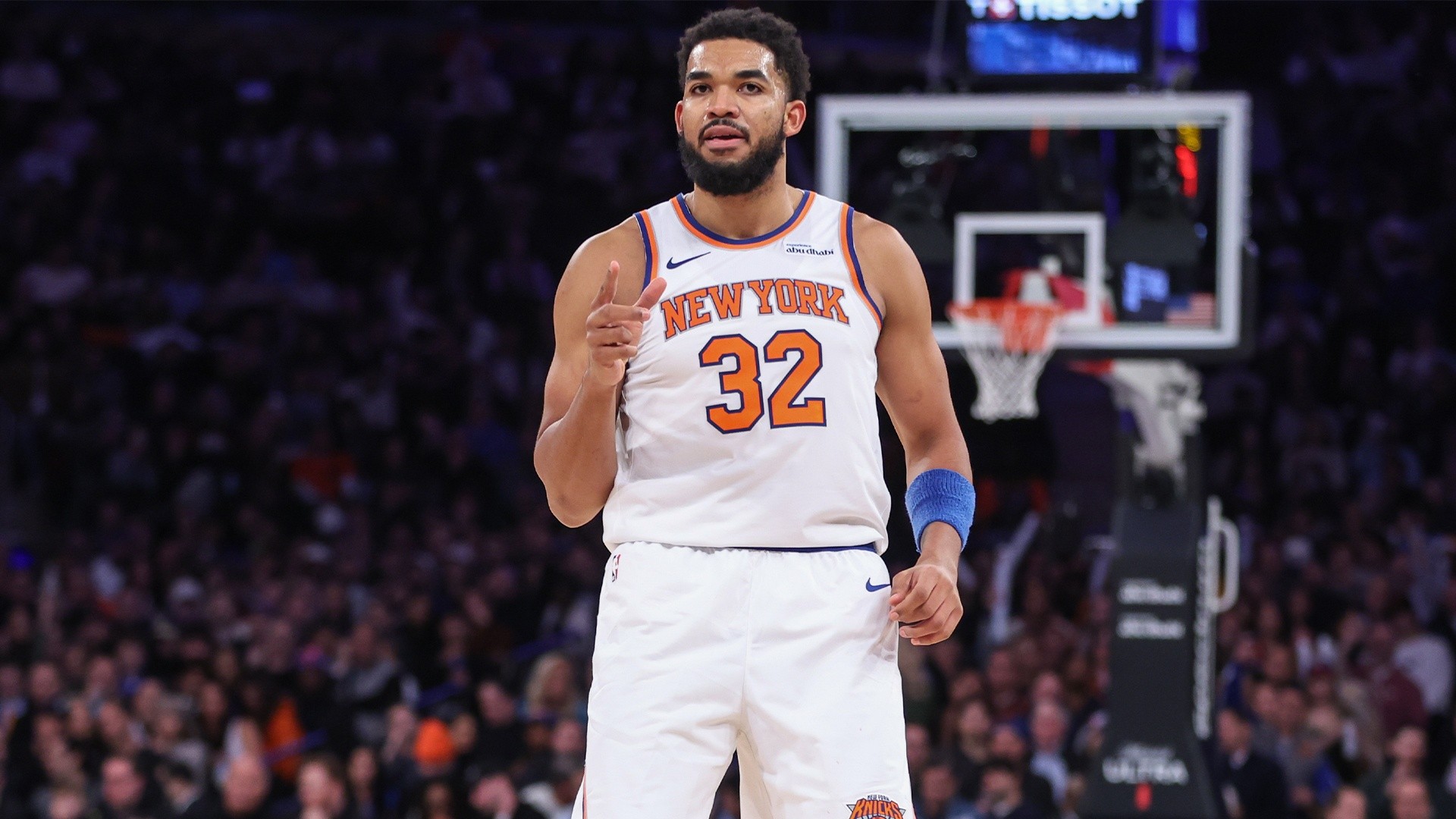 Watch highlights of the Knicks' 119-104 win over the Hornets – NBC