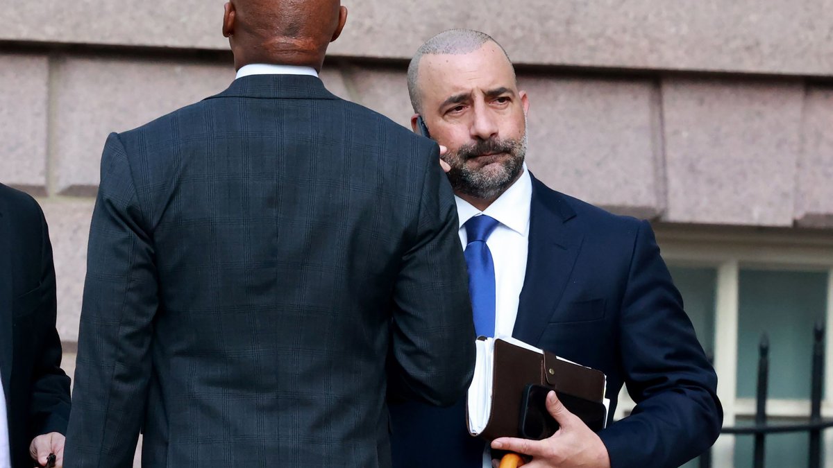 Top Eric Adams adviser Frank Carone under federal investigation, sources say