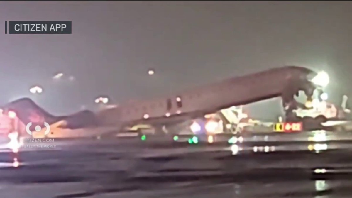 Plane collides with vehicle at LaGuardia Airport runway; at least 4 hurt, including 2 PAPD officers