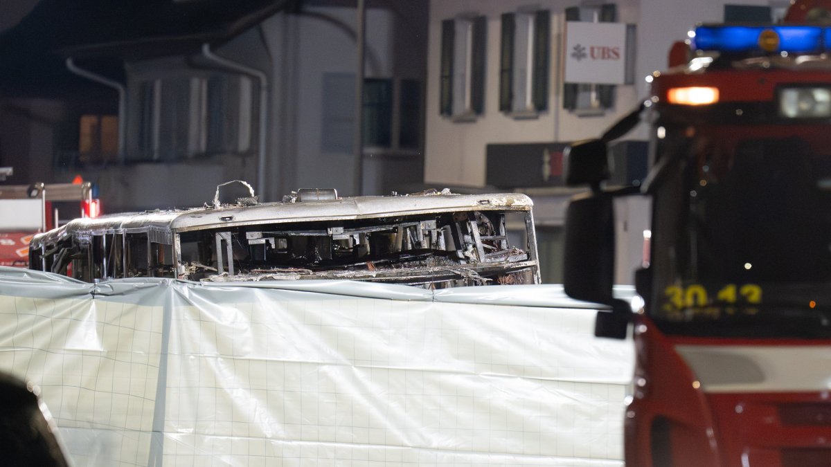 At least 6 killed, 3 hospitalized after bus fire in Switzerland – NBC ...
