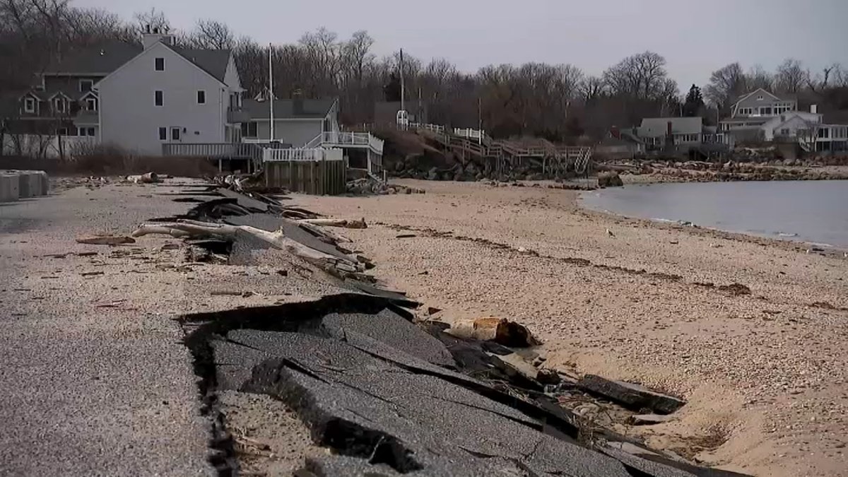 Popular Long Island town beach closed due to erosion from storms
