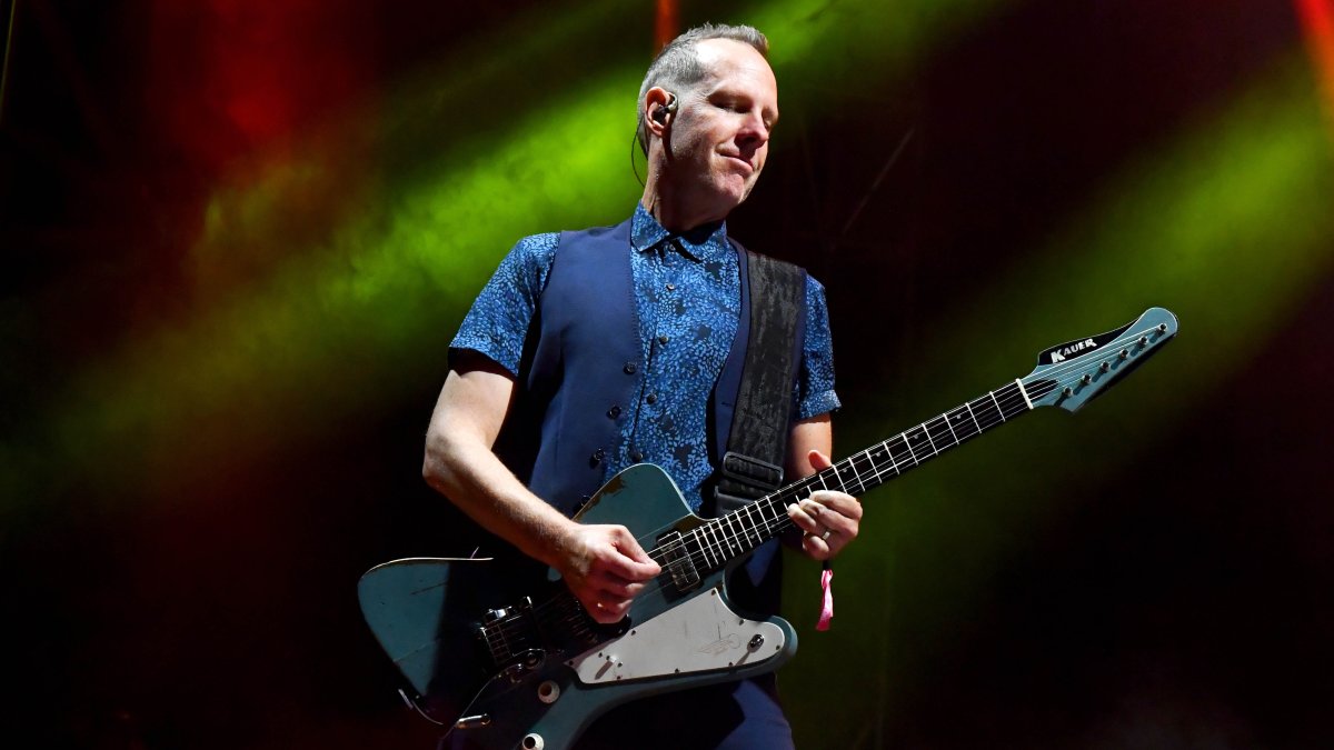 Tom Dumont shares Parkinson’s diagnosis ahead of Sphere residency – NBC ...