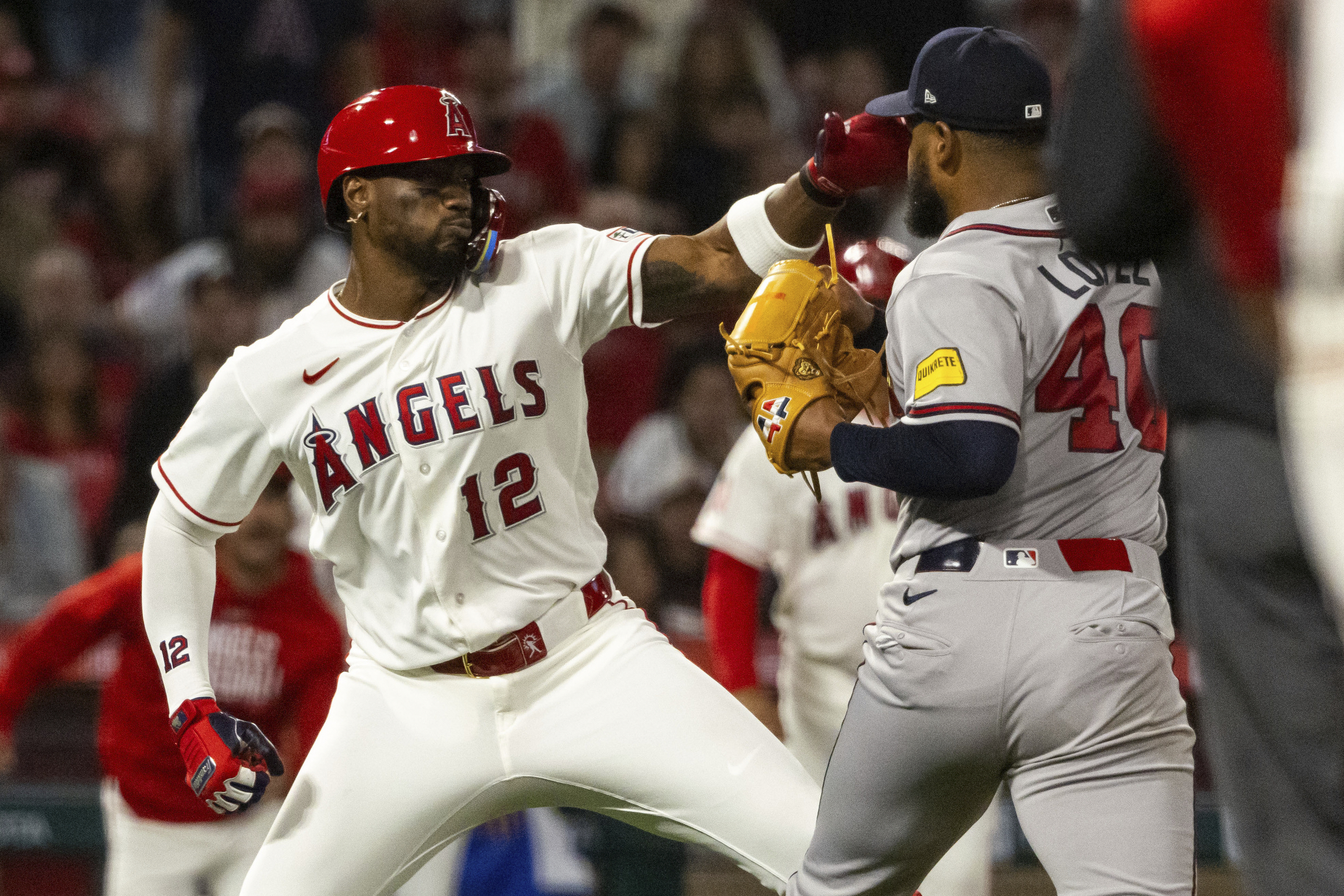 Huge brawl breaks out between Atlanta Braves and Los Angeles Angels