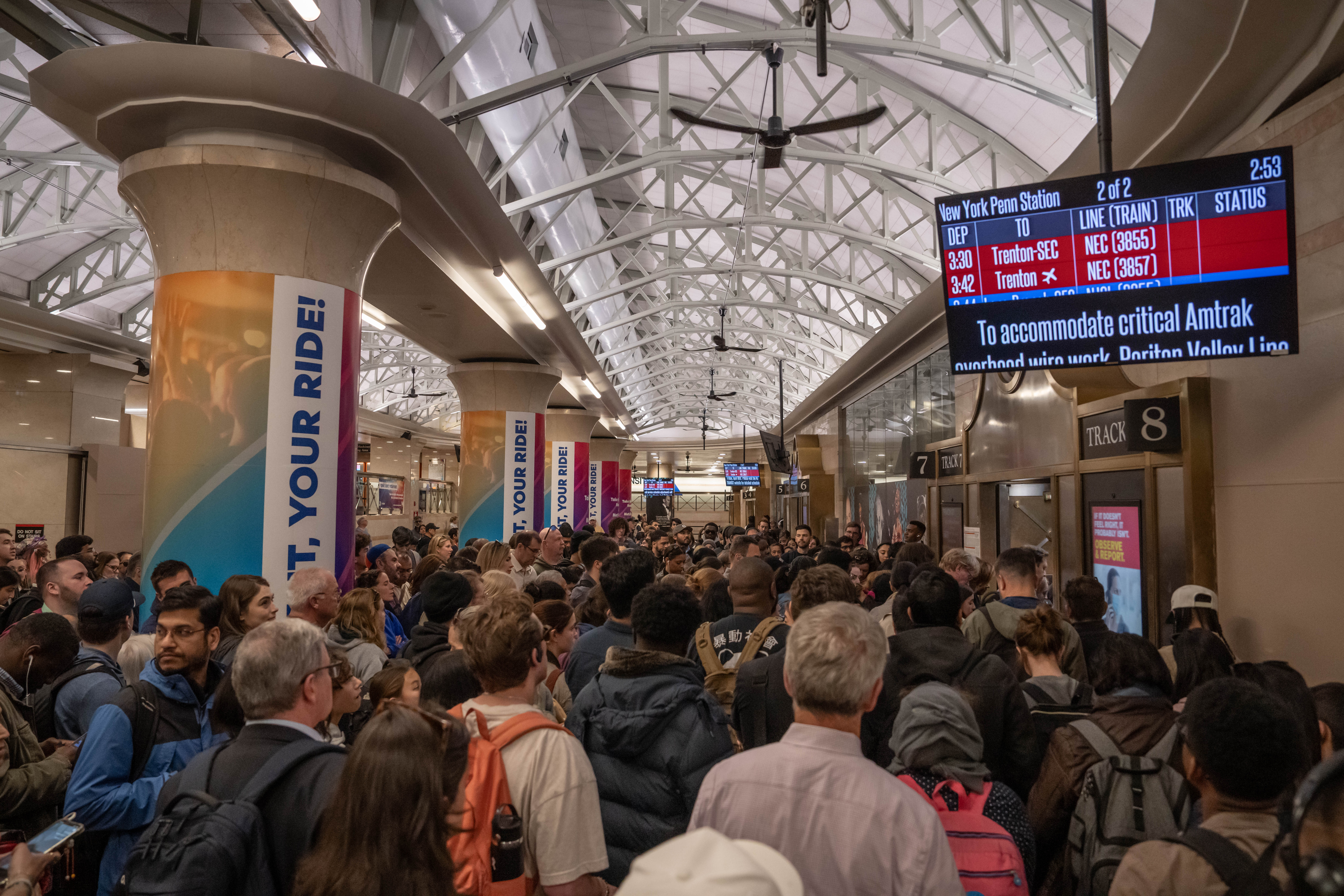 GettyImages-2210216930.jpg?quality=85&strip=all&fit=8296,5531