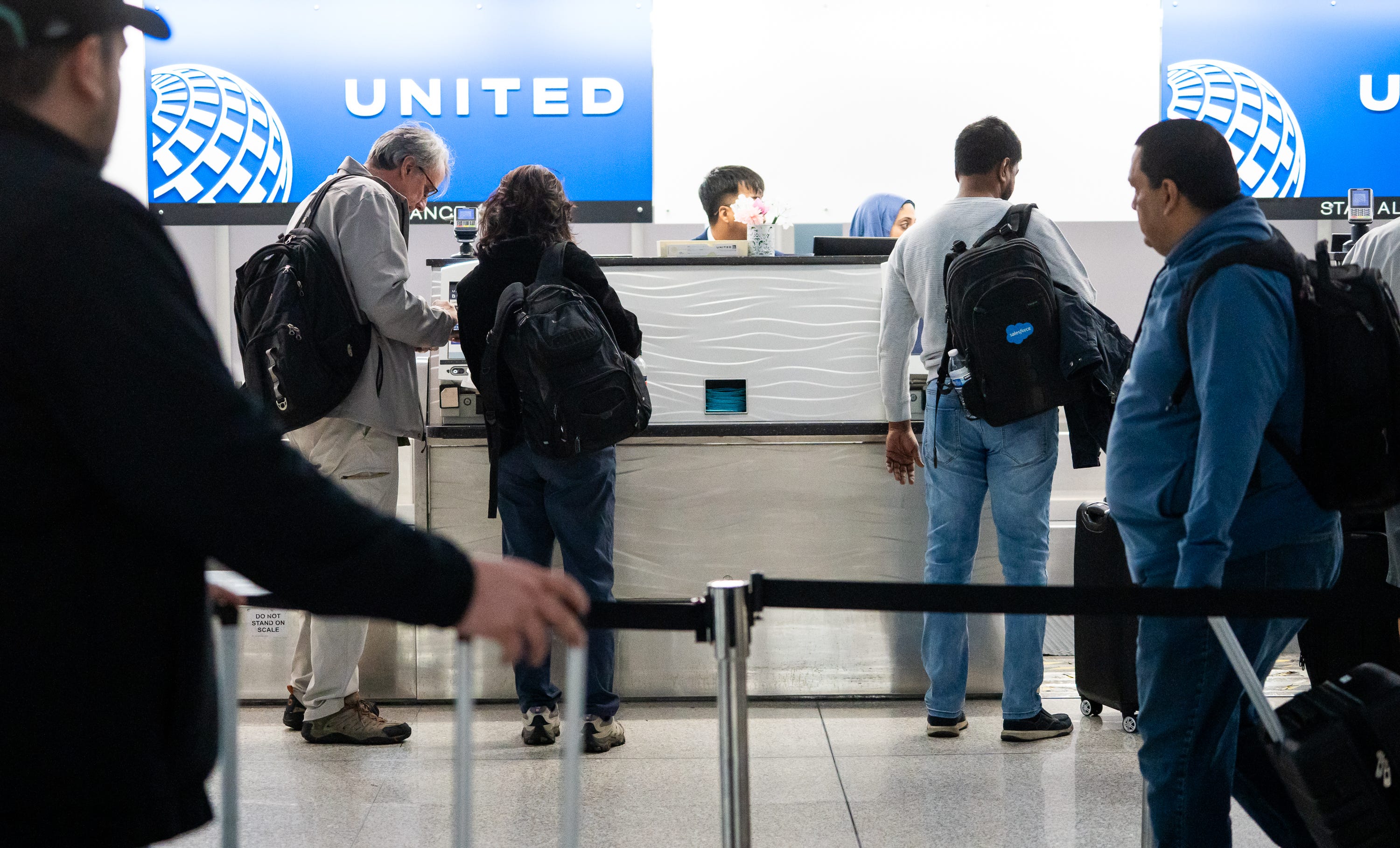nbcnewyork.com - Rio Yamat | The Associated Press, NBC New York Staff - United Airlines joins JetBlue in raising checked bag fees. How much more will it cost?