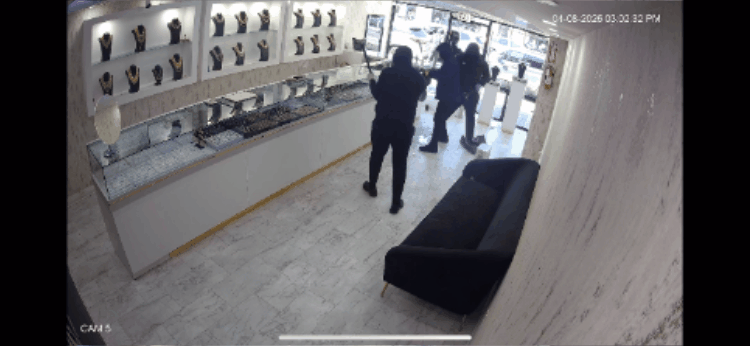 Perth Amboy jewelry smash-and-grab caught on camera – NBC New York