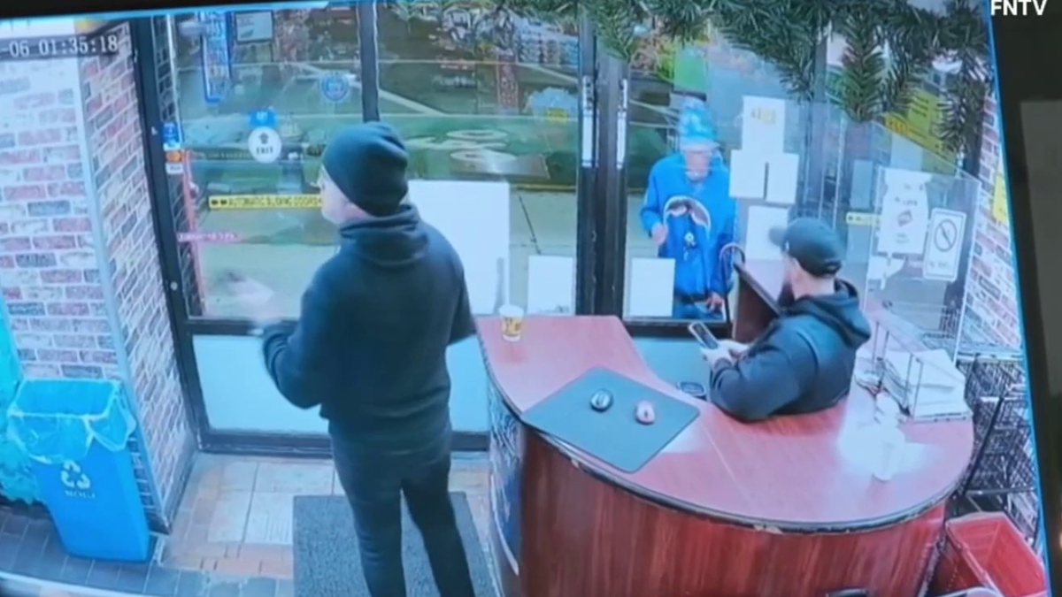 Man with 13-inch knife shot by NYPD after wreaking havoc at Manhattan store: Police