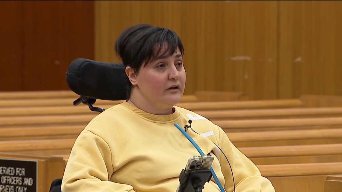 Woman paralyzed in subway shove confronts attacker in NYC court – NBC ...