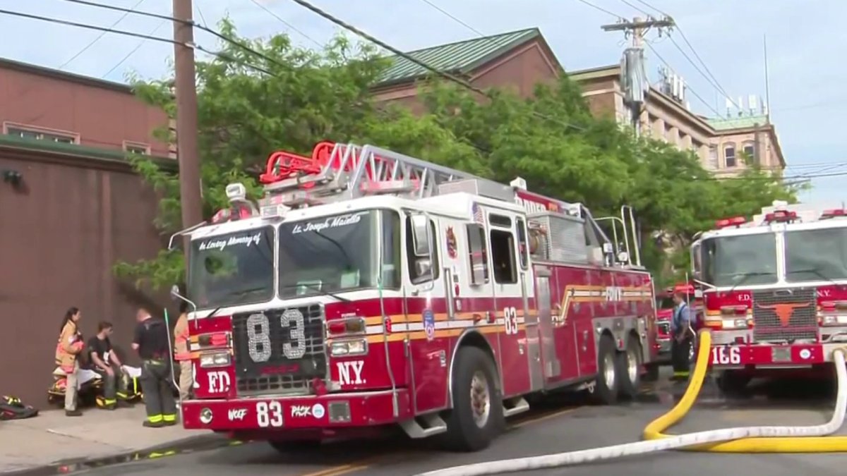 Staten Island shipyard fire and explosion injures more than a dozen ...