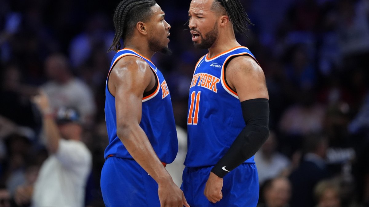 Knicks bury 76ers 144-114 behind 3-point barrage in Game 4 to sweep series