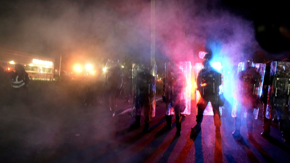 Newark mayor issues curfew for protesters outside of Delaney Hall