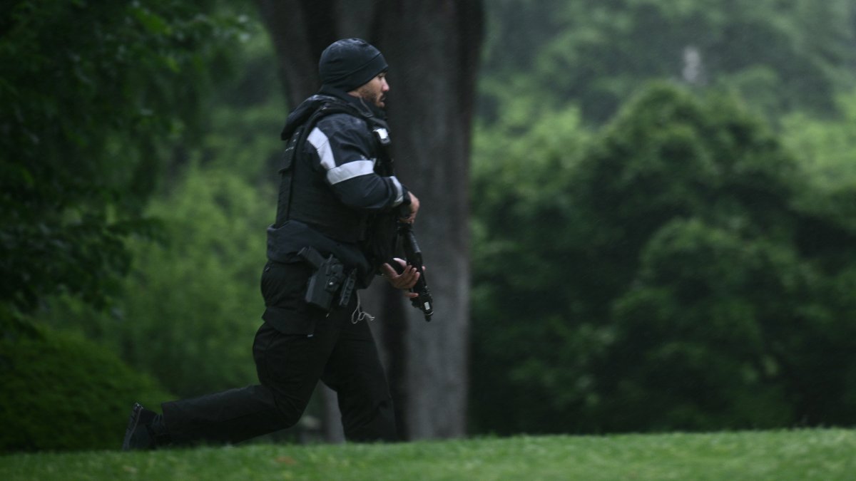 Secret Service kills man who opened fire at White House security checkpoint