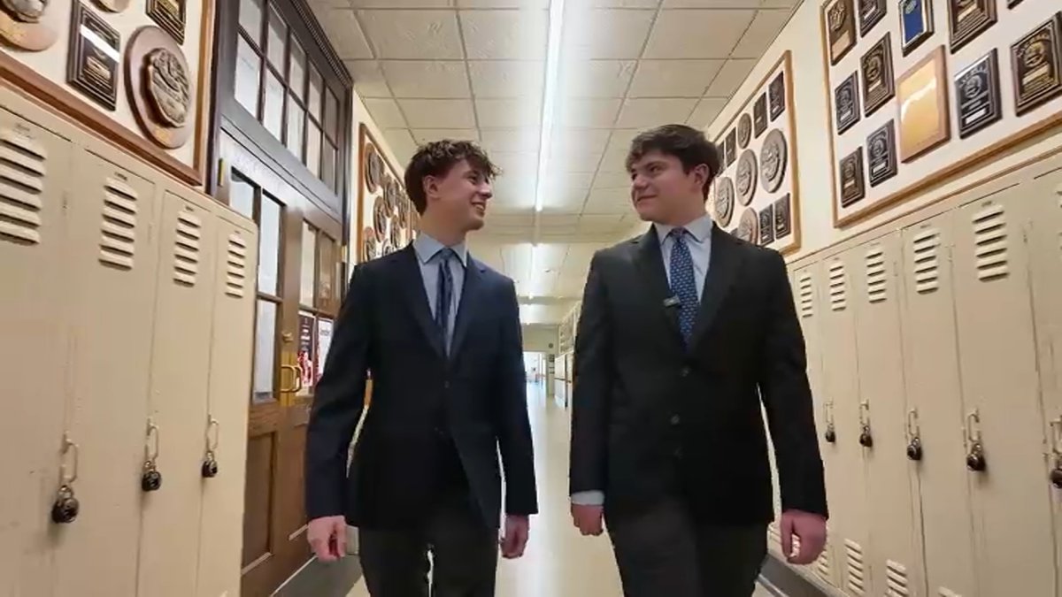 Brothers are first twins to graduate as valedictorian and salutatorian from LI high sc...