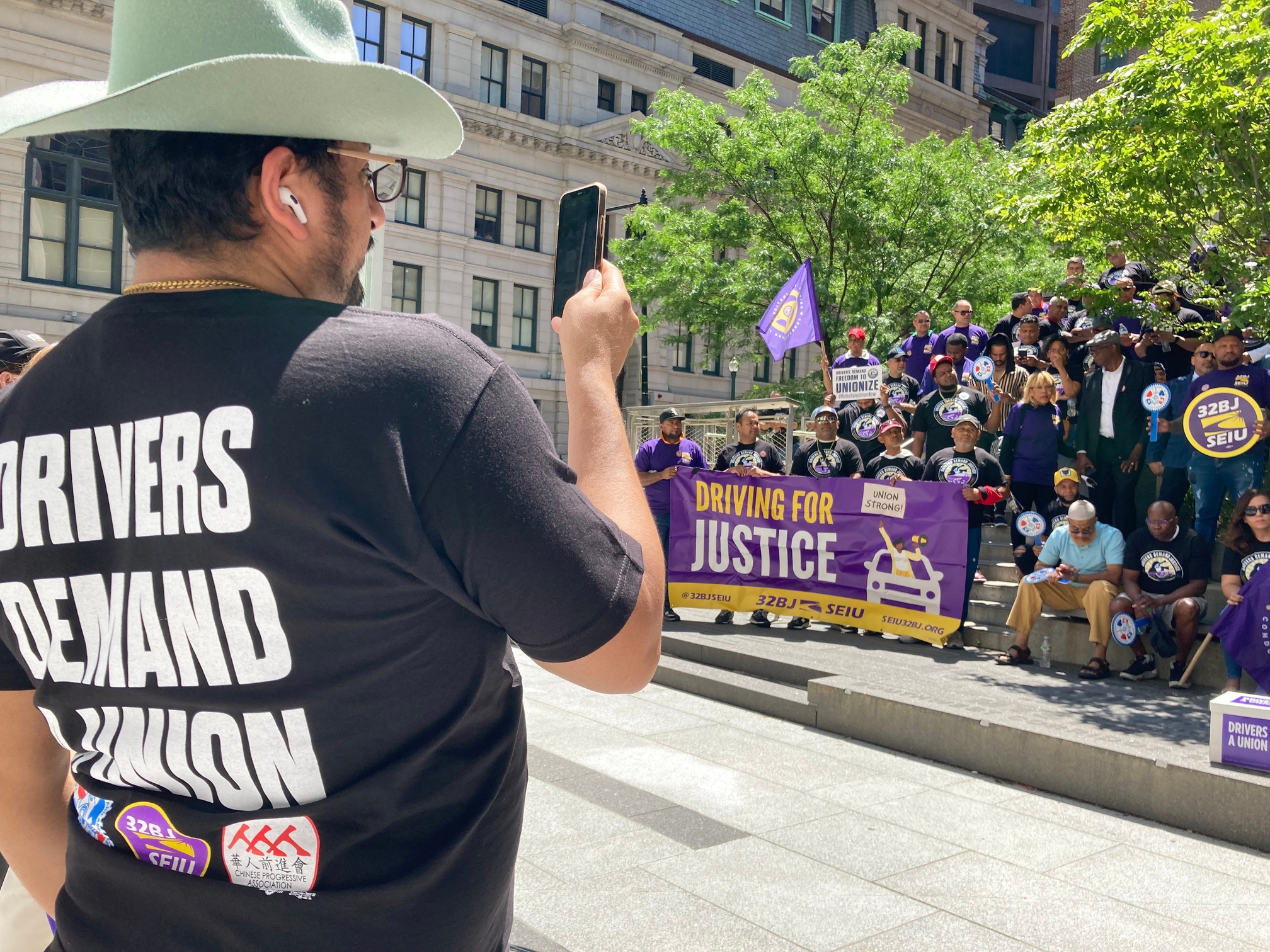 Rideshare drivers union in Mass. says it's the 1st to be recognized in the U.S.