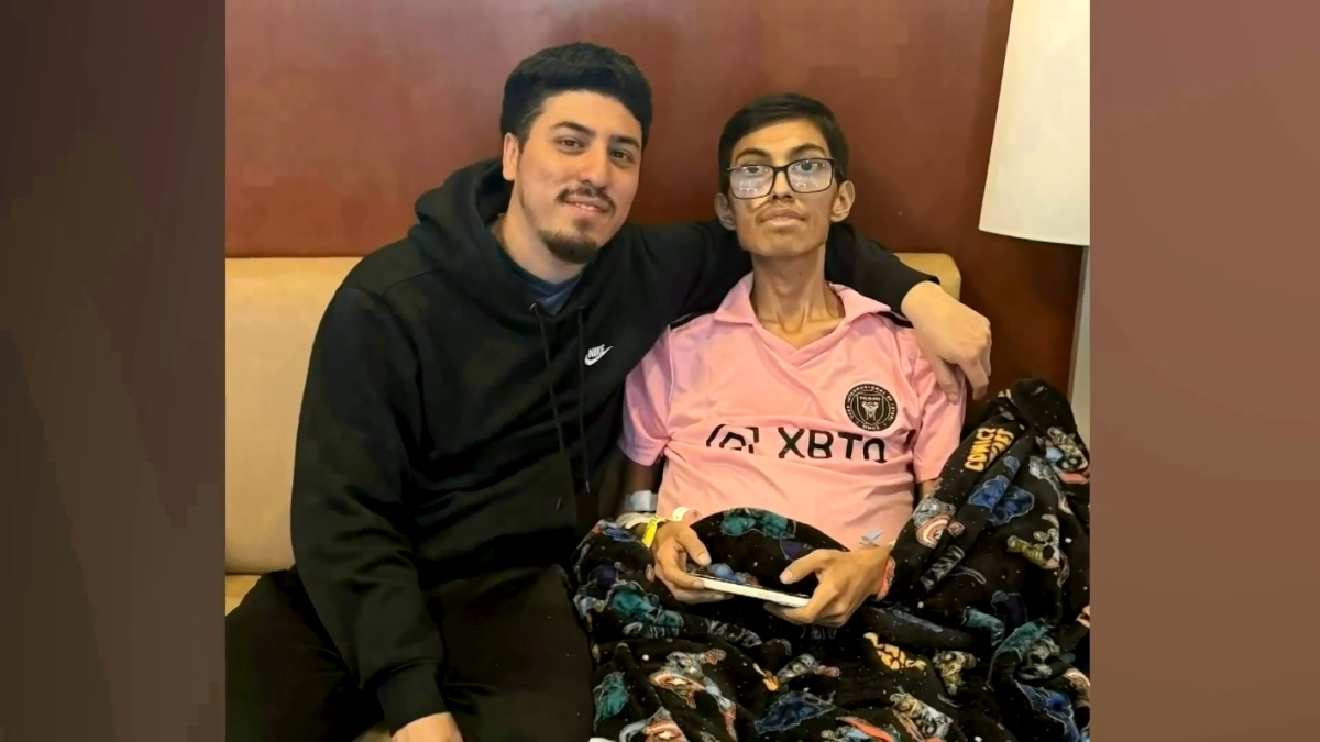 Chicago teen dying from terminal cancer pleads to see his detained parents