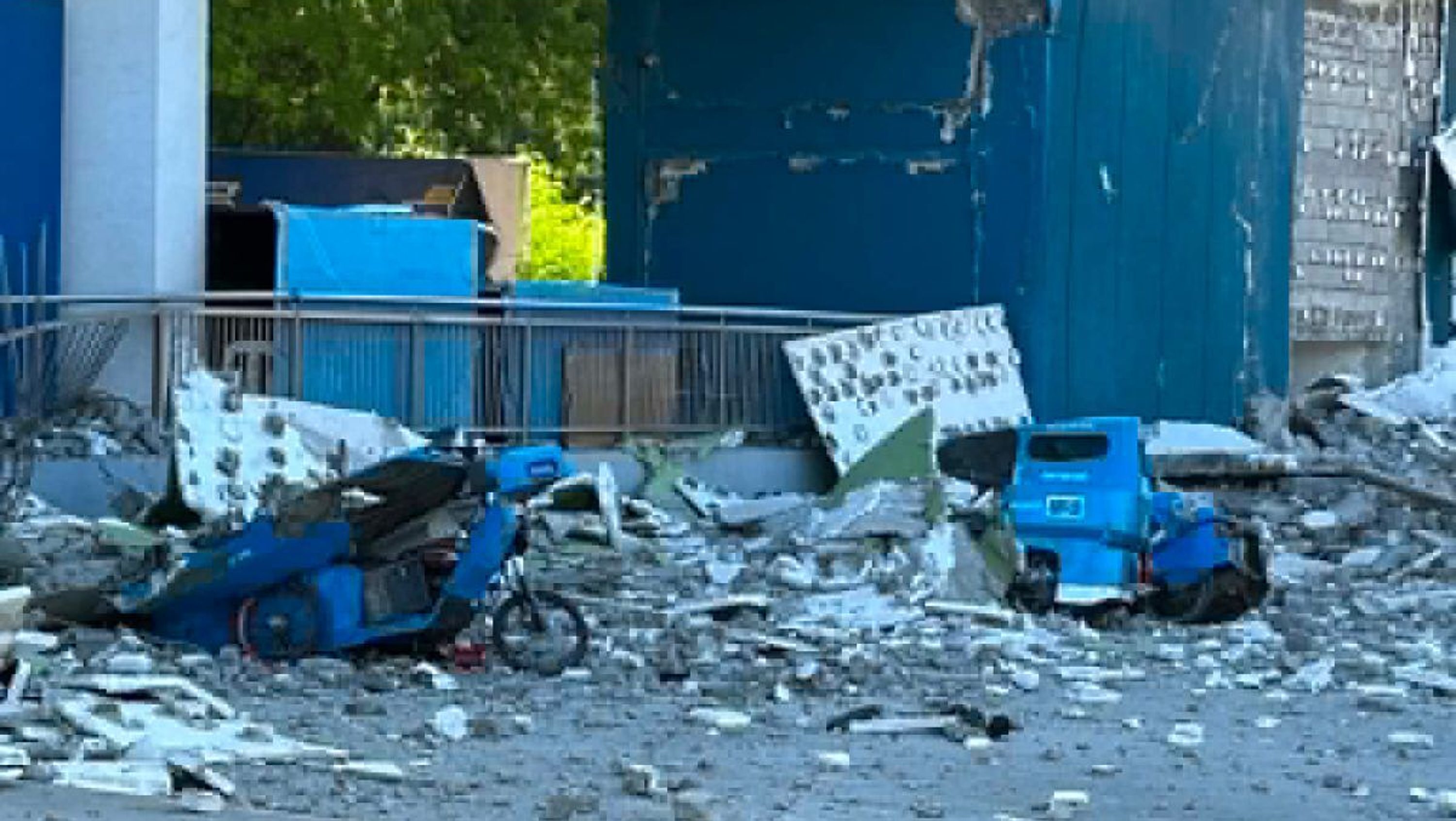 Philippines Earthquake: 15 Dead, Over 200 Injured, Tsunami Fears Eased | Quick Digest
