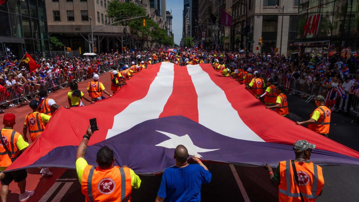 Puerto Rican Day Parade 2026 brings massive crowd to Fifth Ave.