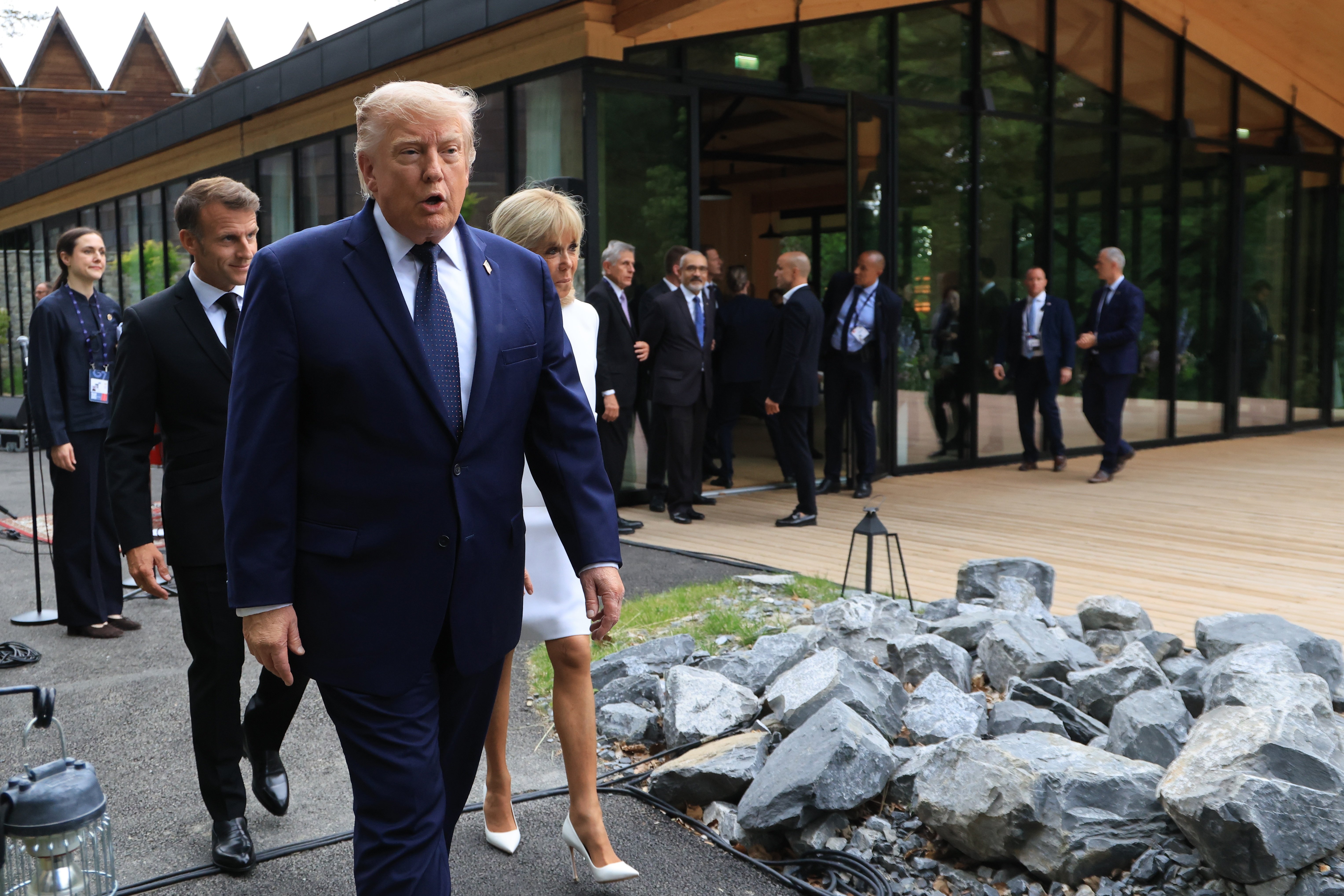 G7 leaders back Trump's plan to end Iran war that faces skepticism at home