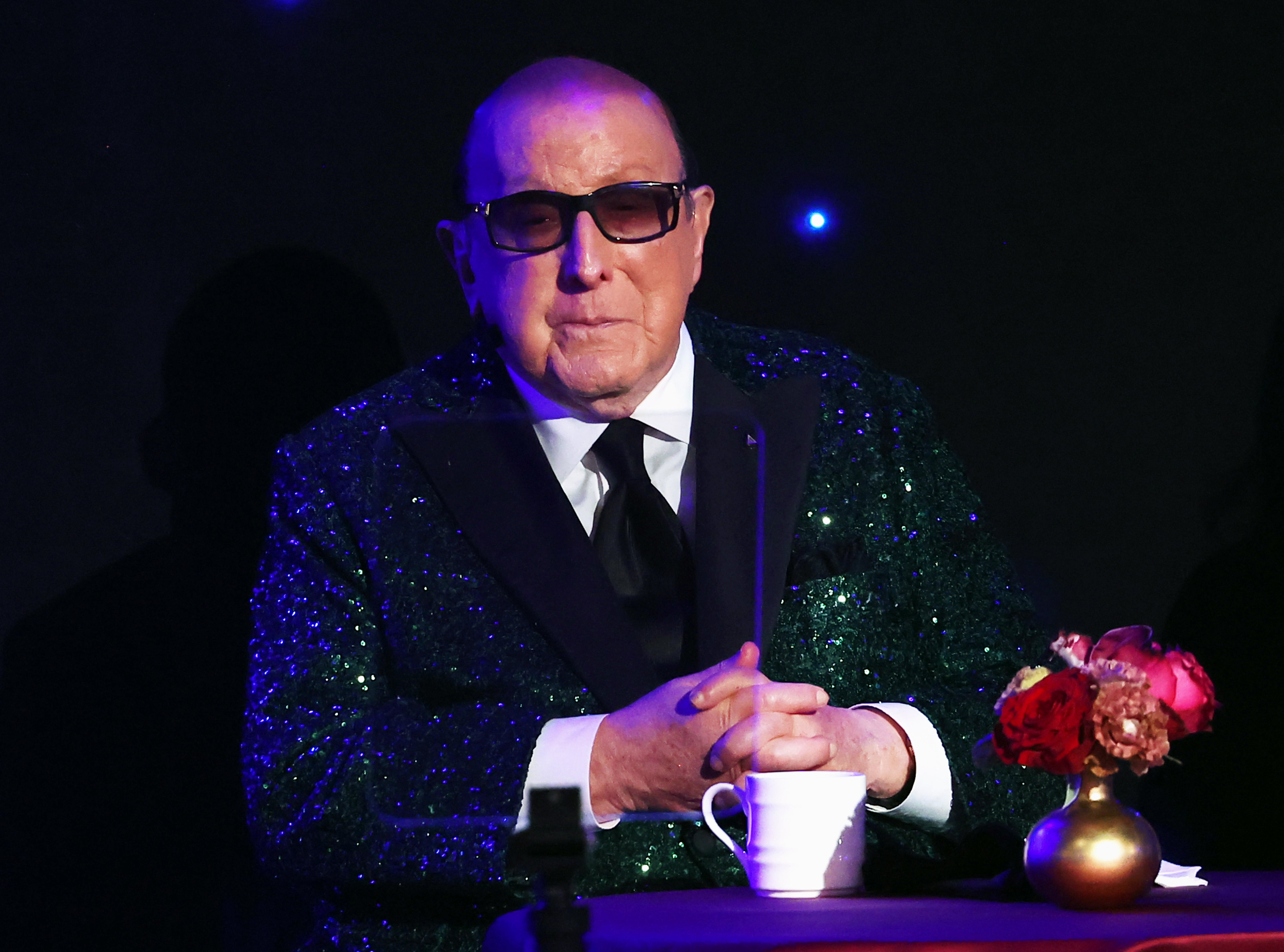 Barry Manilow, Patti Smith, Carlos Santana and more mourn the death of Clive Davis