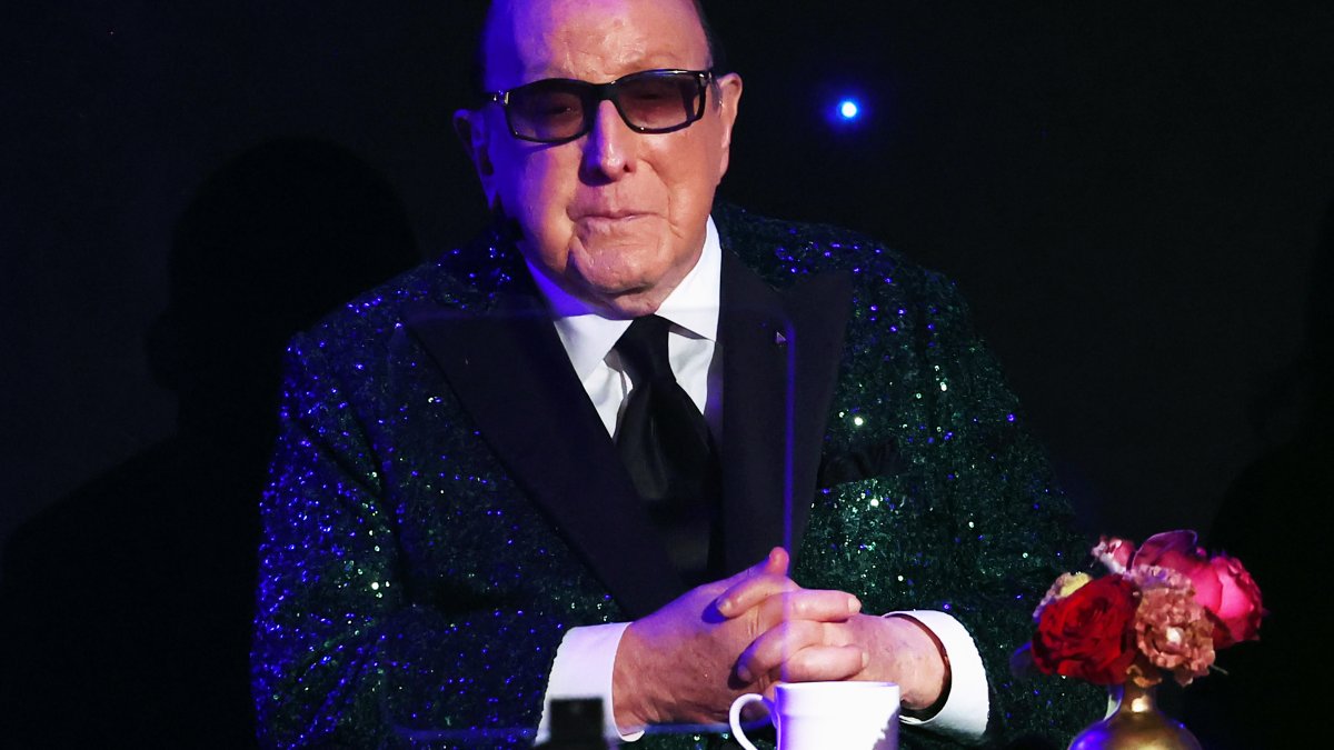 Músicos lamentam a morte de Clive Davis – NBC New York