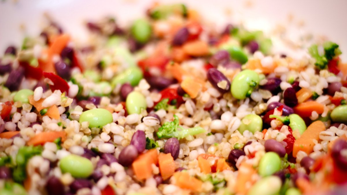 The top 4 whole grains with the most fiber, according to dietitians