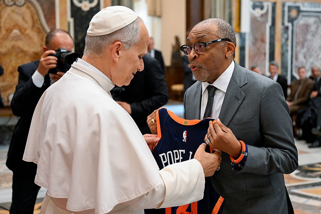 Divine intervention? Spike Lee says he will wear Pope Leo-signed Knicks jersey to Game 3