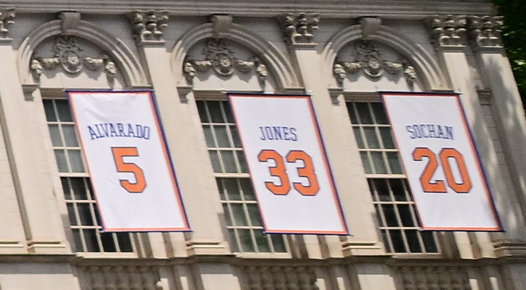 Here's how City Hall mixed up Patrick Ewing's retired number during Knicks parade