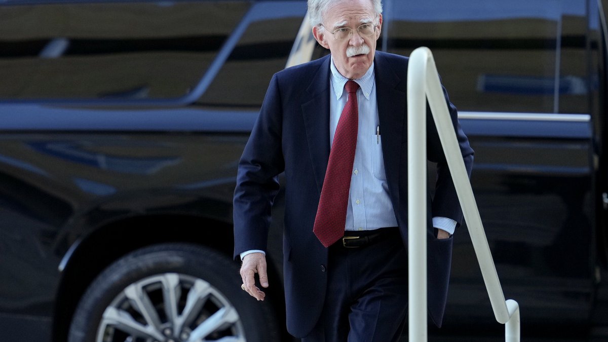 Bolton se declara culpado de manter em segredo informações de segurança nacional – NBC New York