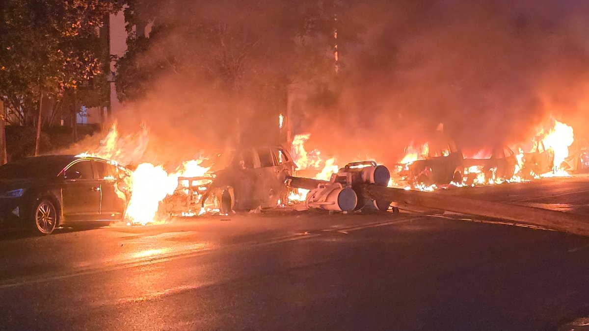 Incêndio de carro em NJ ocorre em Hackensack – NBC New York Incêndio de carro em NJ ocorre em Hackensack – NBC New York