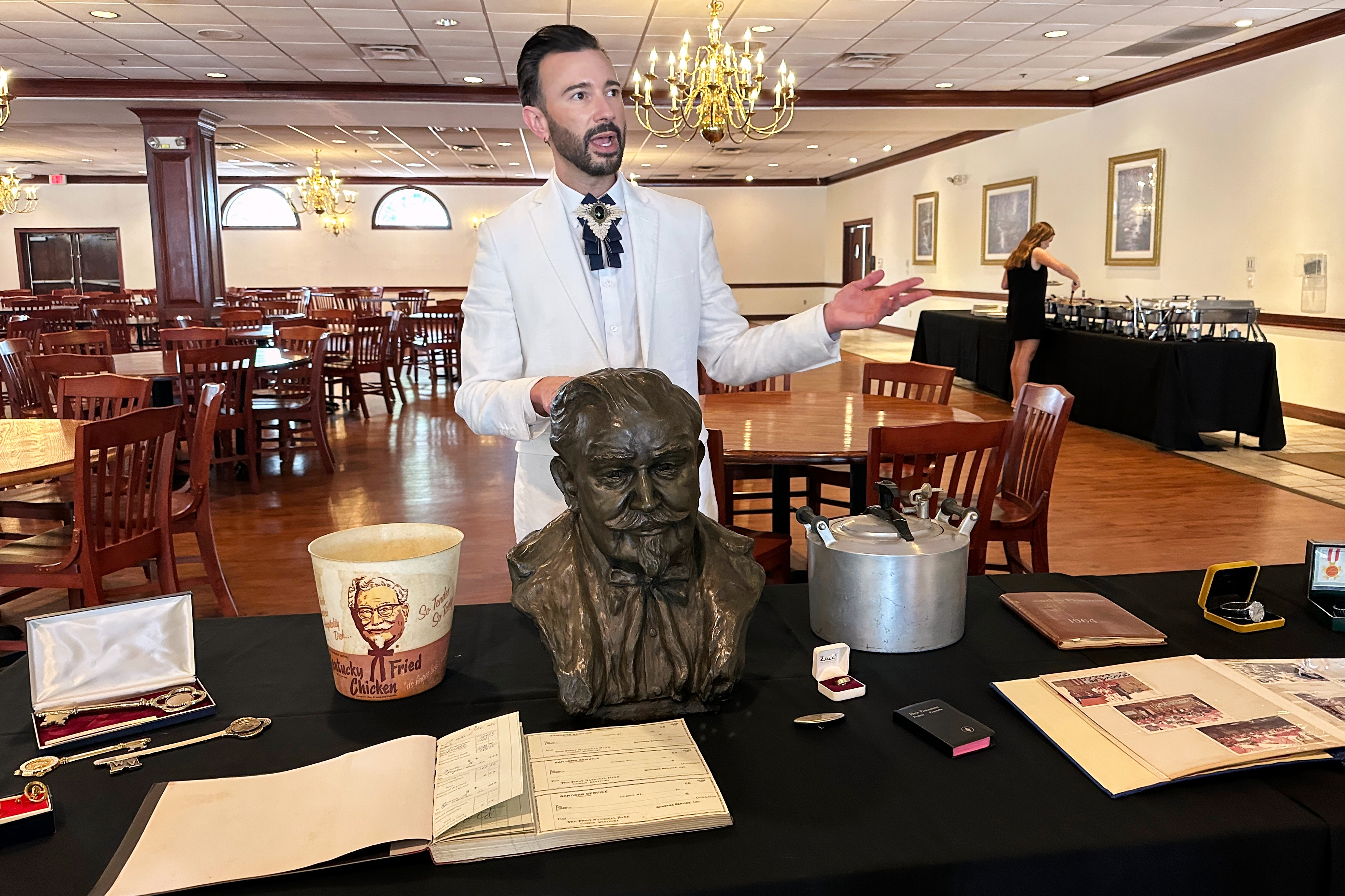 KFC founder Colonel Sanders’ personal items up for auction – NBC New York