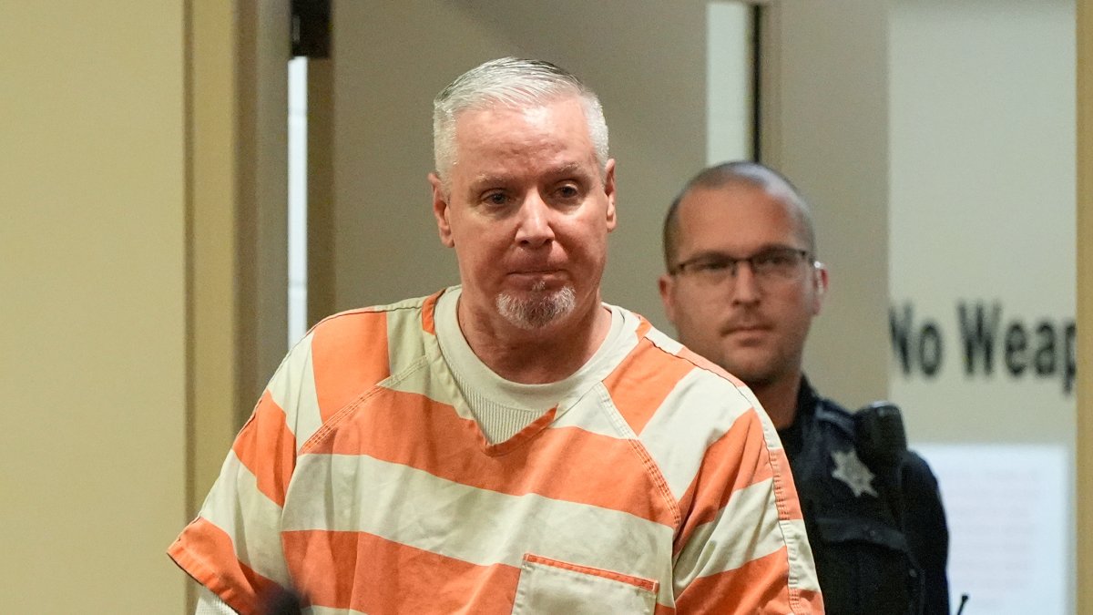 Pai do atirador da Apalachee High School condenado a 15 anos – NBC New York