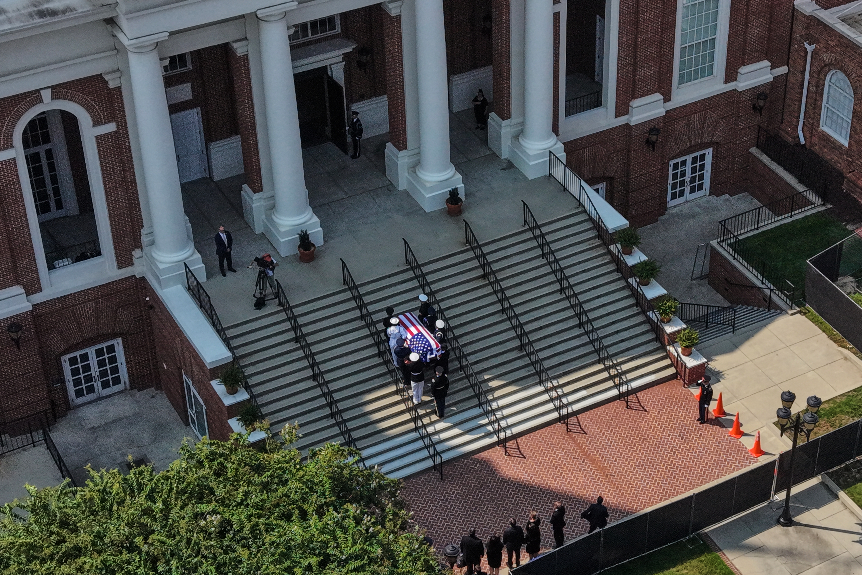 Lindsey Graham returns home one last time for his funeral in South Carolina