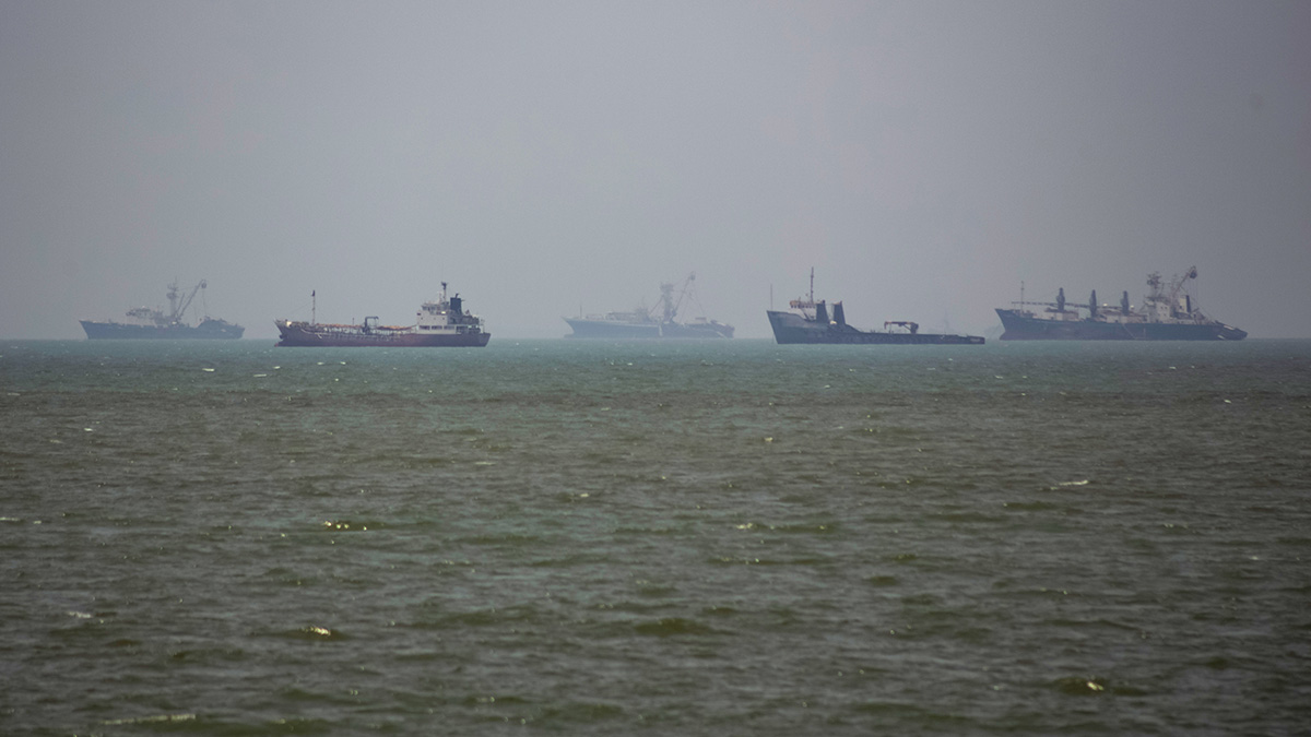 U.S. launches new strikes against Iran after 3 ships hit in Strait of Hormuz