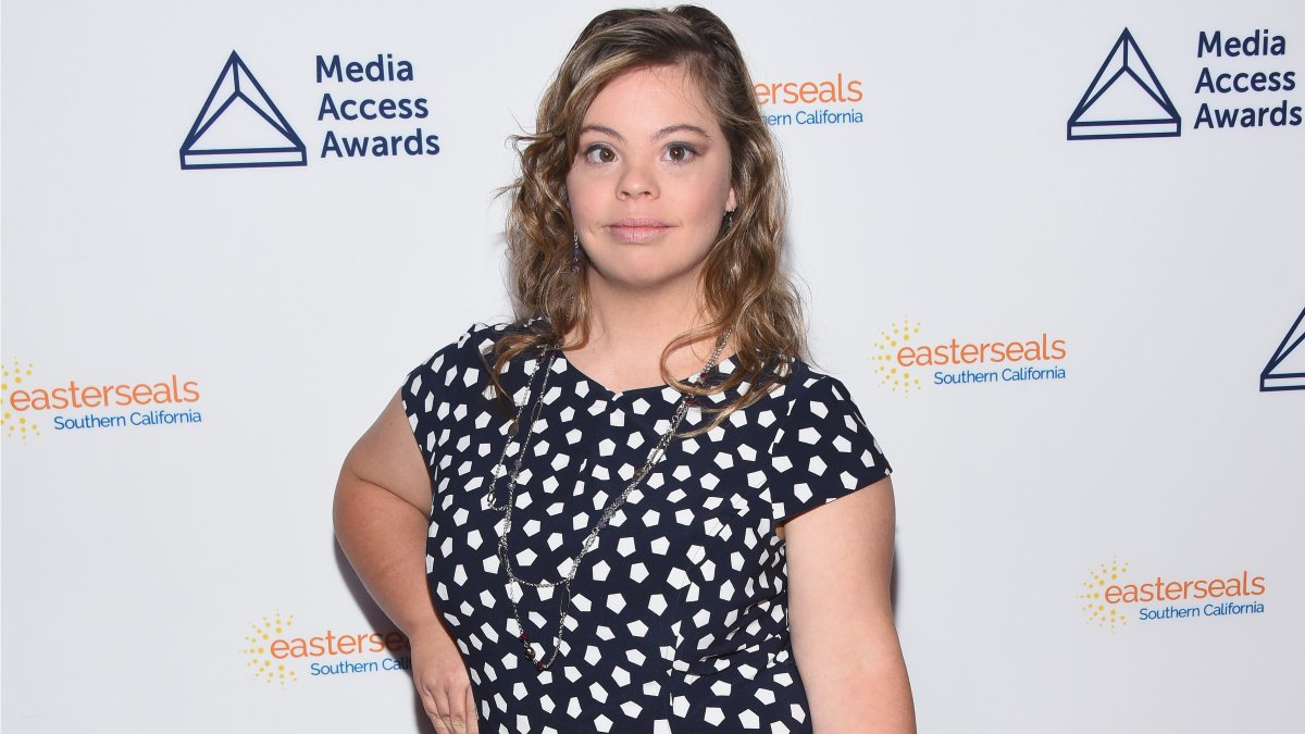 Cristina Sanz, estrela do reality show ‘Born This Way’, morre aos 36 anos – NBC New York