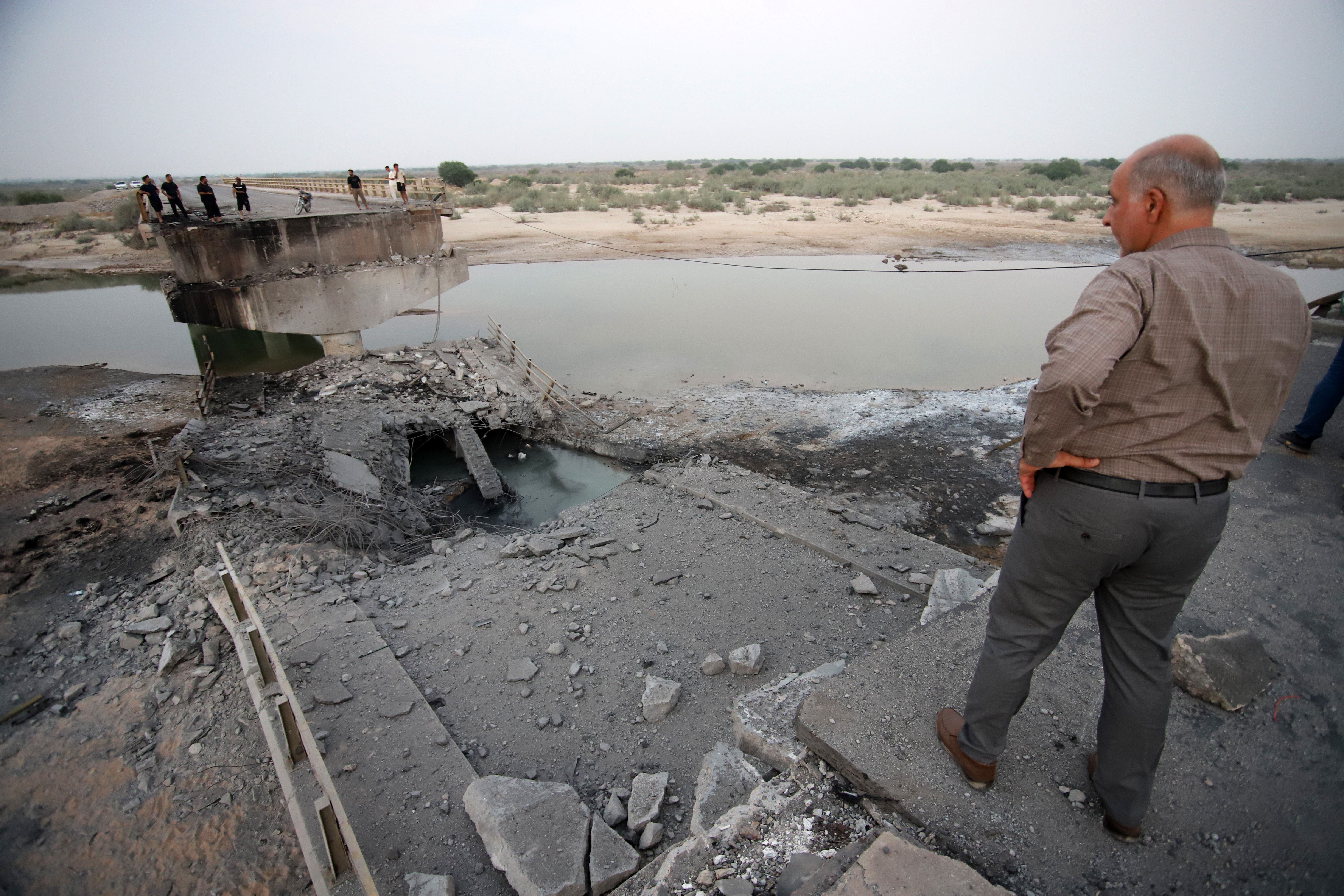 U.S. bombing of Iran expands as American troops killed and Tehran retaliates against the Gulf states