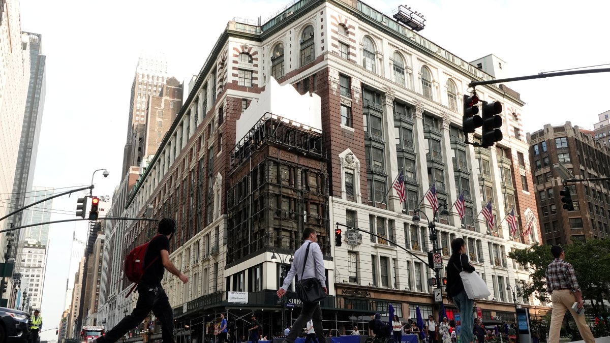 O que aconteceu na Macy’s? Loja Herald Square remove placa vermelha – NBC New York