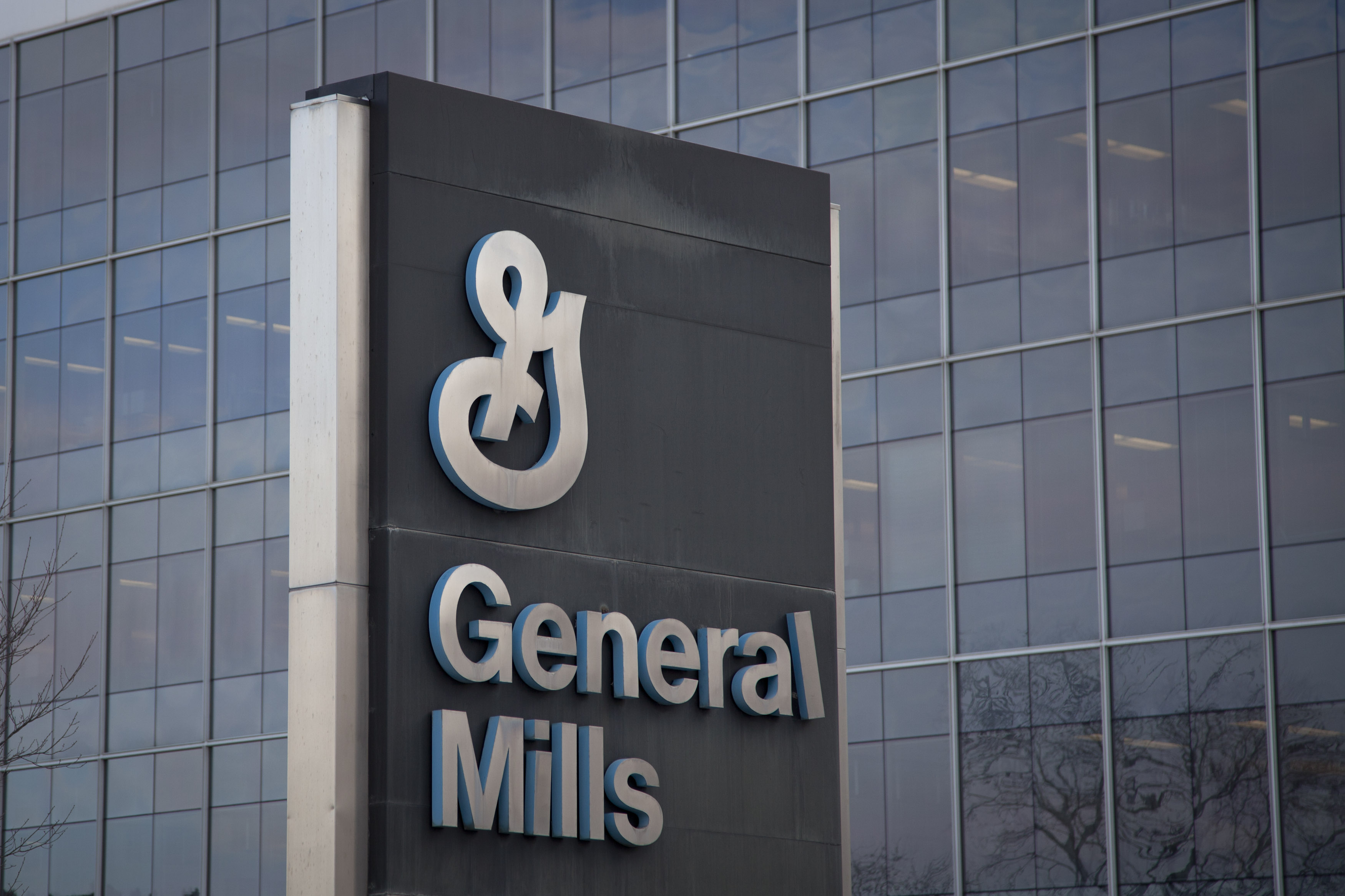 Pillsbury rolls recalled over possible glass contamination – NBC New York