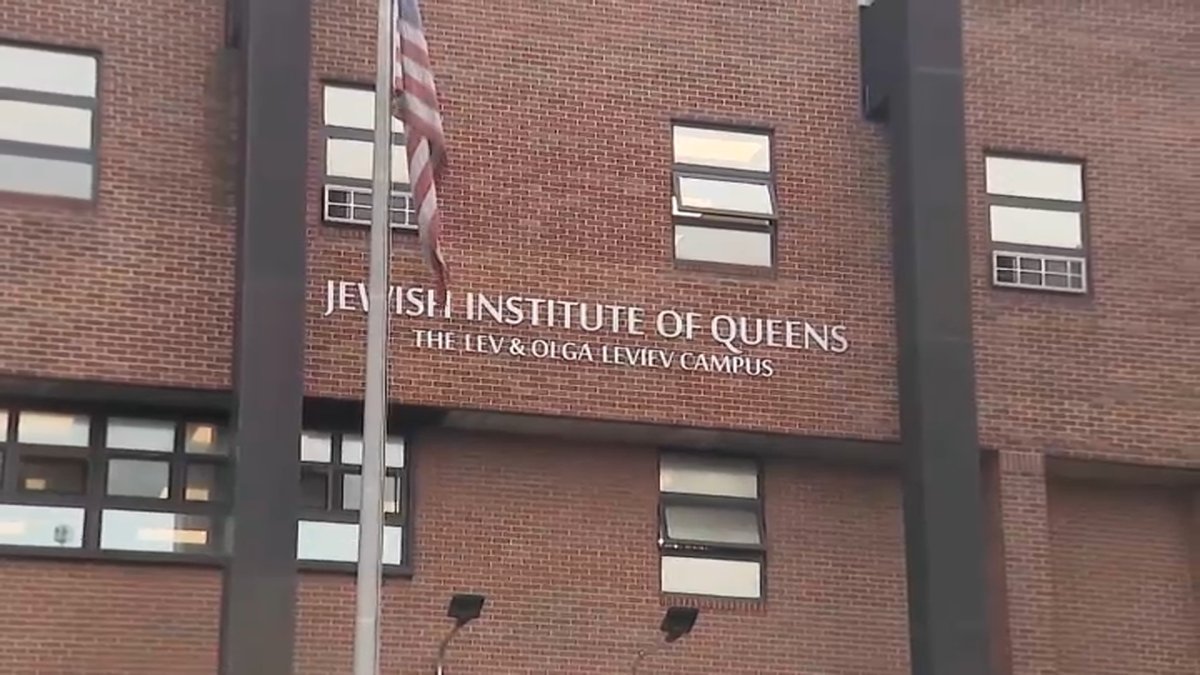 8-year-old student allegedly shoved into wall at Queens school by hammer-wielding man