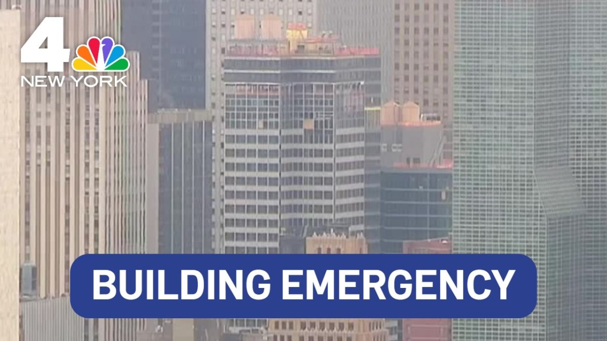 Live video shows NYC building at collapse risk – NBC New York