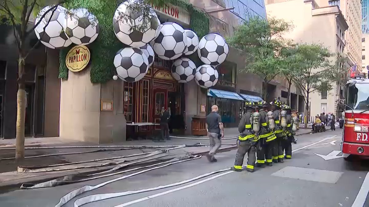 Restaurant fire spreads to 43-story Midtown skyscraper, forcing evacuation