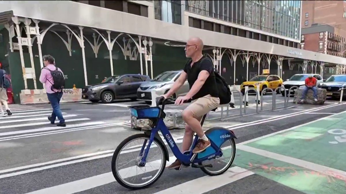 Debate heats up over Citi Bike age verification in NYC