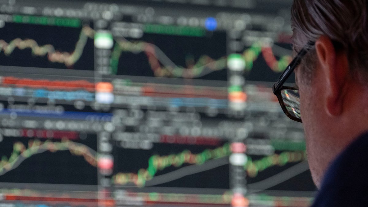 U.S. national debt surpasses $40 trillion. How we got here and why it matters