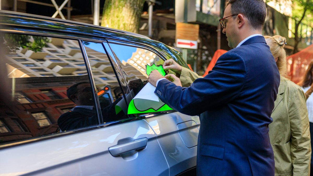 NYC brings back public shaming as a parking enforcement strategy