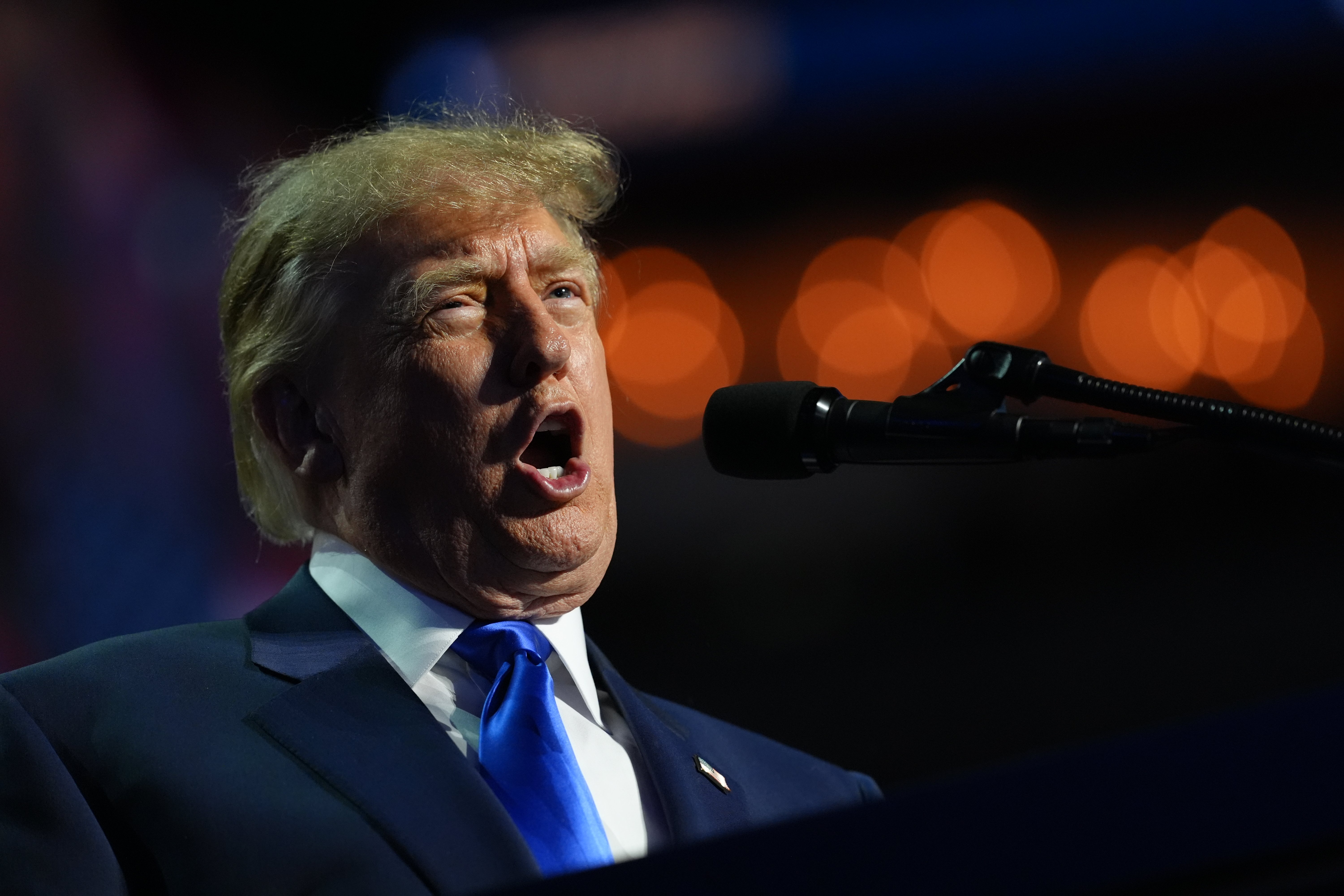 Trump makes dubious pledge to give every U.S. adult $5,000 if GOP wins