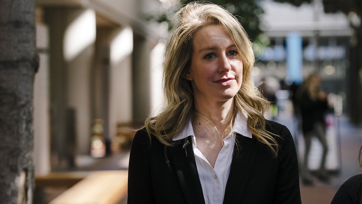 Elizabeth Holmes to be transferred to a halfway house